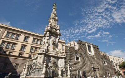 Piazza del Gesù Nuovo: Tra storia e misteri